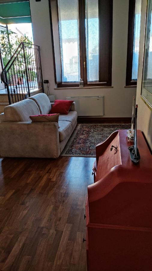 Appartement Casa Elisabetta à Peschiera del Garda Extérieur photo