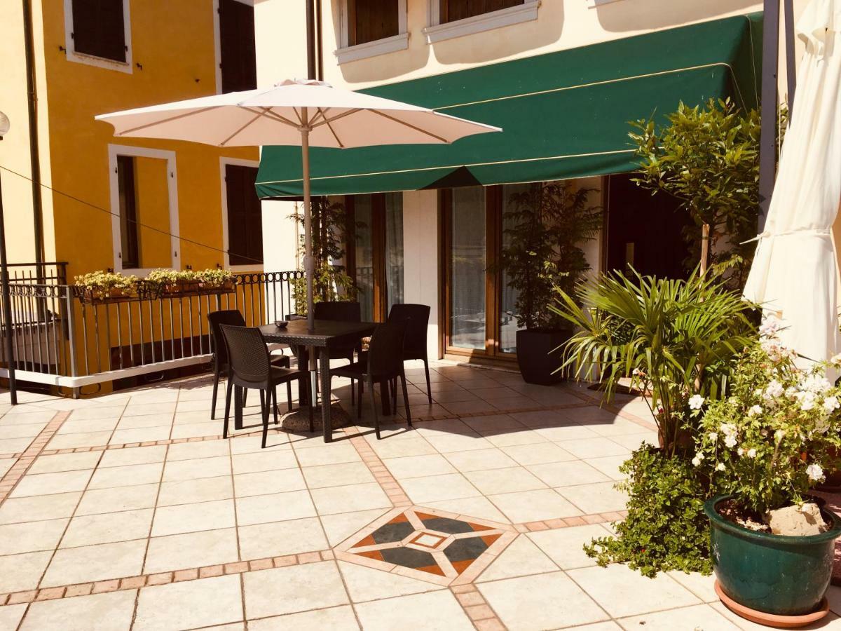 Appartement Casa Elisabetta à Peschiera del Garda Extérieur photo